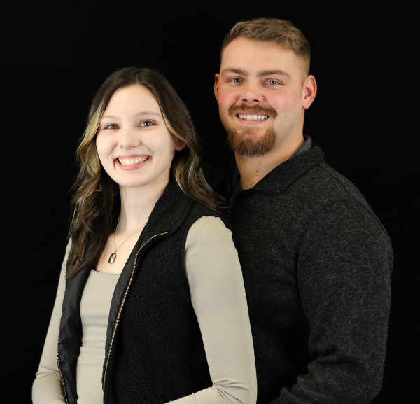 Jesse & Savannah Drake Photo