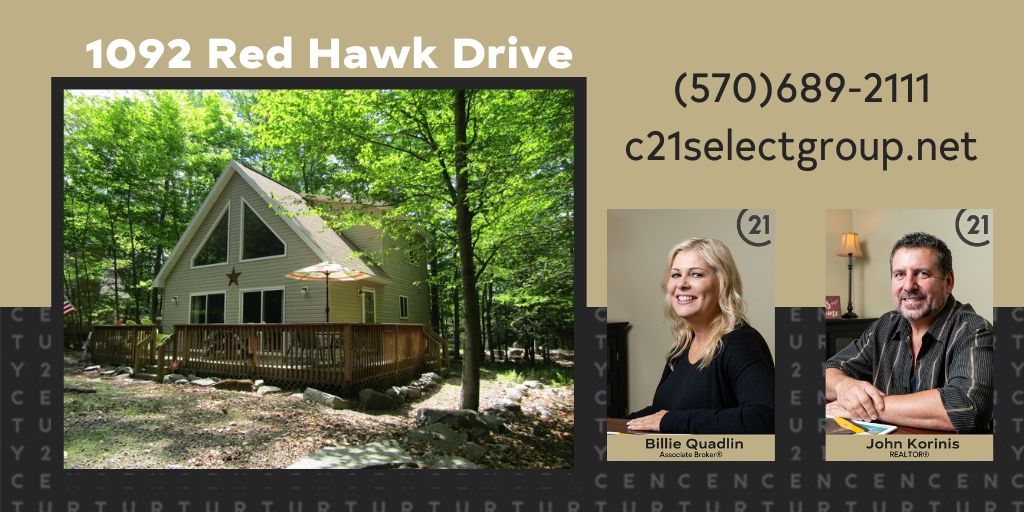 1092 Red Hawk Drive: Immaculate Chalet in Wallenpaupack Lake Estates