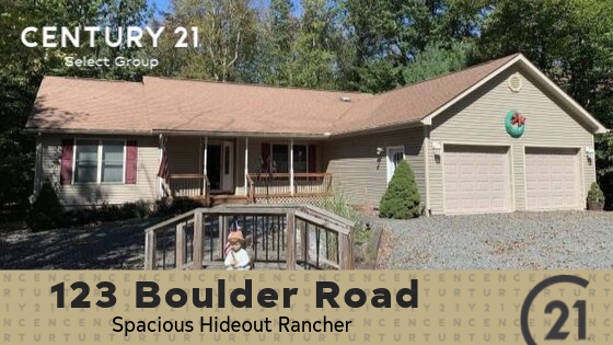 123 Boulder Road: Spacious Hideout Rancher