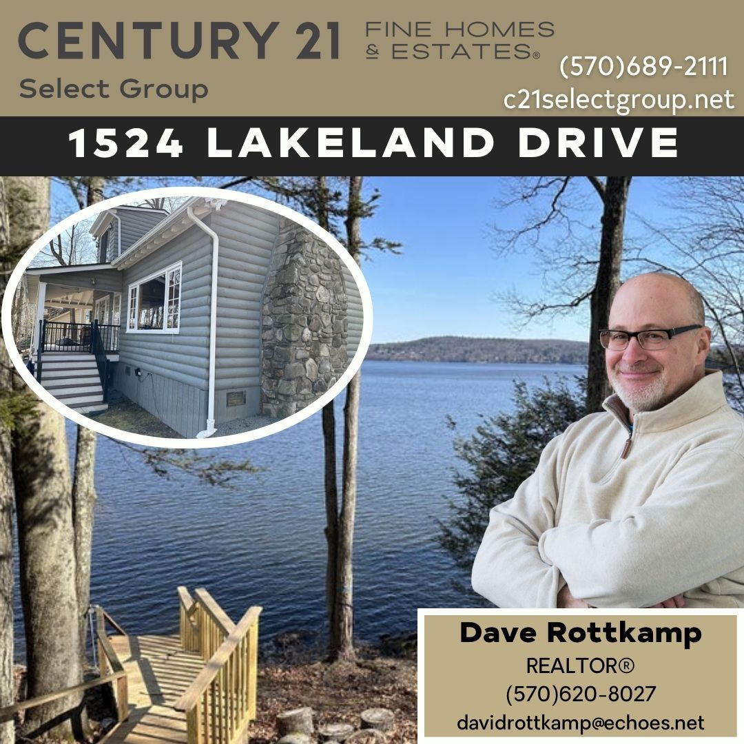 1524 Lakeland Drive: Lakefront on Lake Wallenpaupack