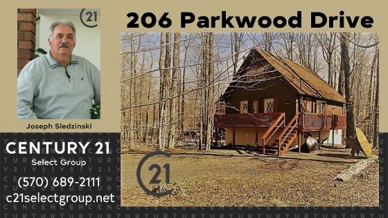 206 Parkwood Drive: Cute Country Chalet in The Hideout