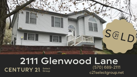 SOLD! 2111 Glenwood Lane: The Hideout