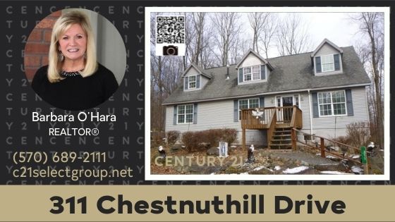 311 Chestnuthill Drive: Cape Cod For Sale in The Hideout