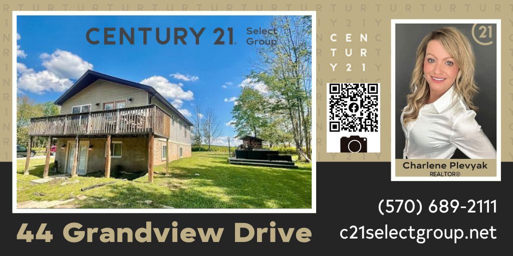 NEW PRICE! 44 Grandview Drive: Must See Raised Ranch in The Hideout Community