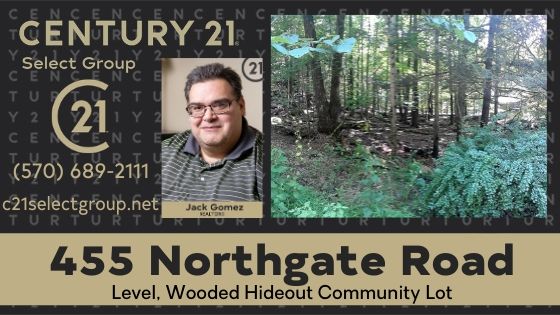 455 Northgate Road: Level Wooded Community Lot