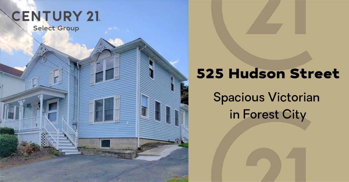 525 Hudson Street: Spacious Victorian in Forest City