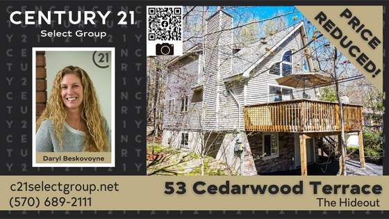 PRICE REDUCED! 53 Cedarwood Terrace: Gorgeous Hideout Prow Front Chalet