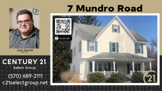 7 Mundro Road: 2 Story Home in Central Location on 2+ Acres