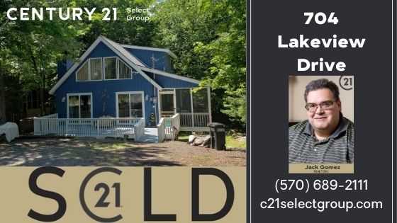 SOLD! 704 Lakeview Drive: The Hideout
