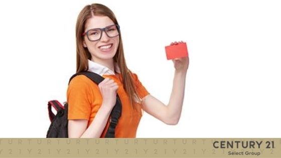 What to Know Before Applying for a Student Credit Card
